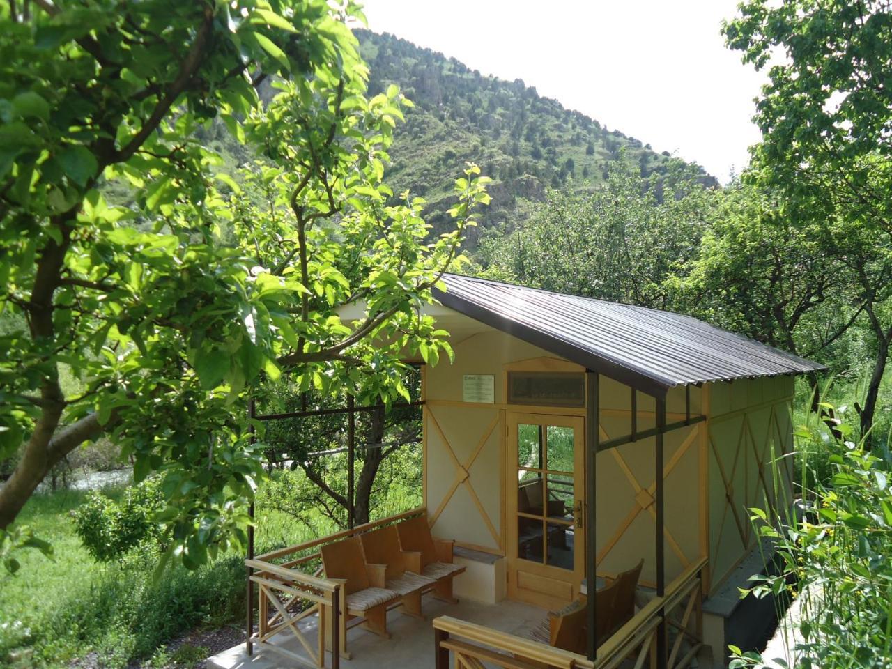 The River House Yeghegis Yekhegis Екстериор снимка