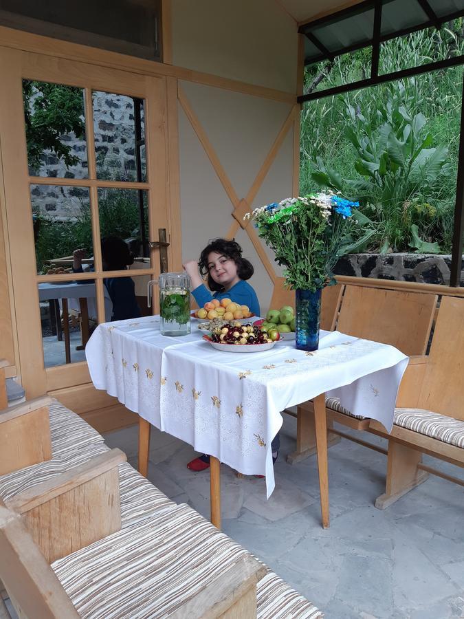 The River House Yeghegis Yekhegis Екстериор снимка